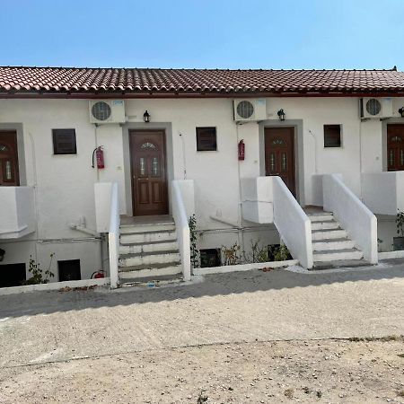 Yannis Apartments บาร์บาตี ภายนอก รูปภาพ