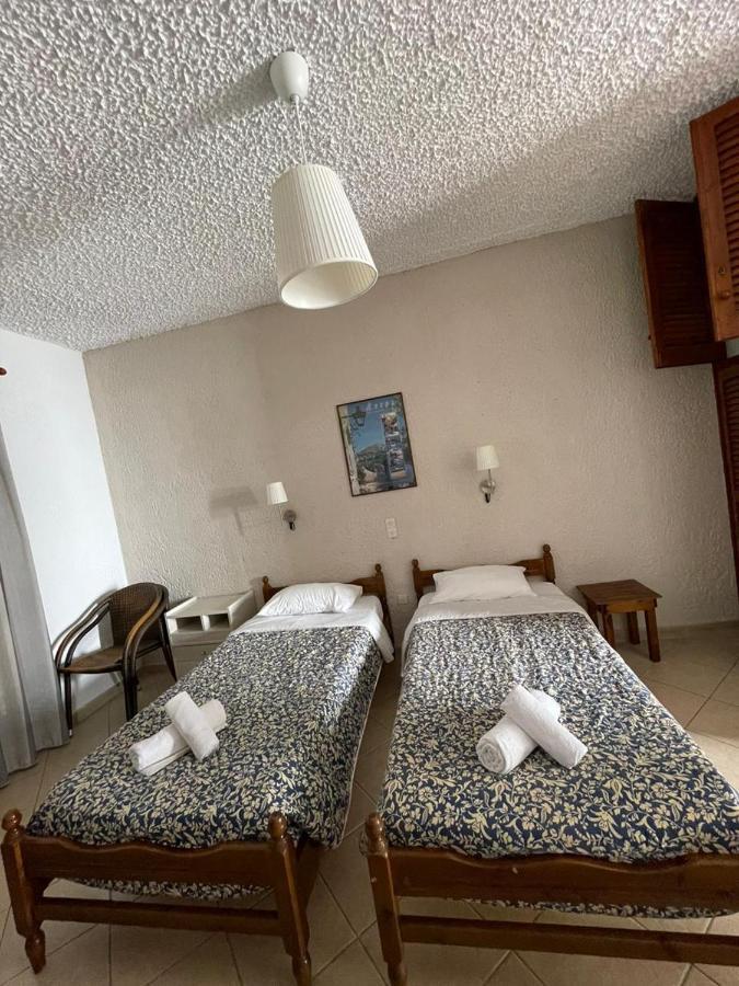 Yannis Apartments บาร์บาตี ภายนอก รูปภาพ