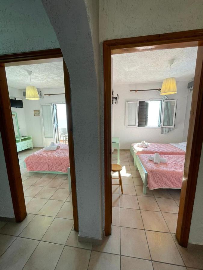 Yannis Apartments บาร์บาตี ภายนอก รูปภาพ